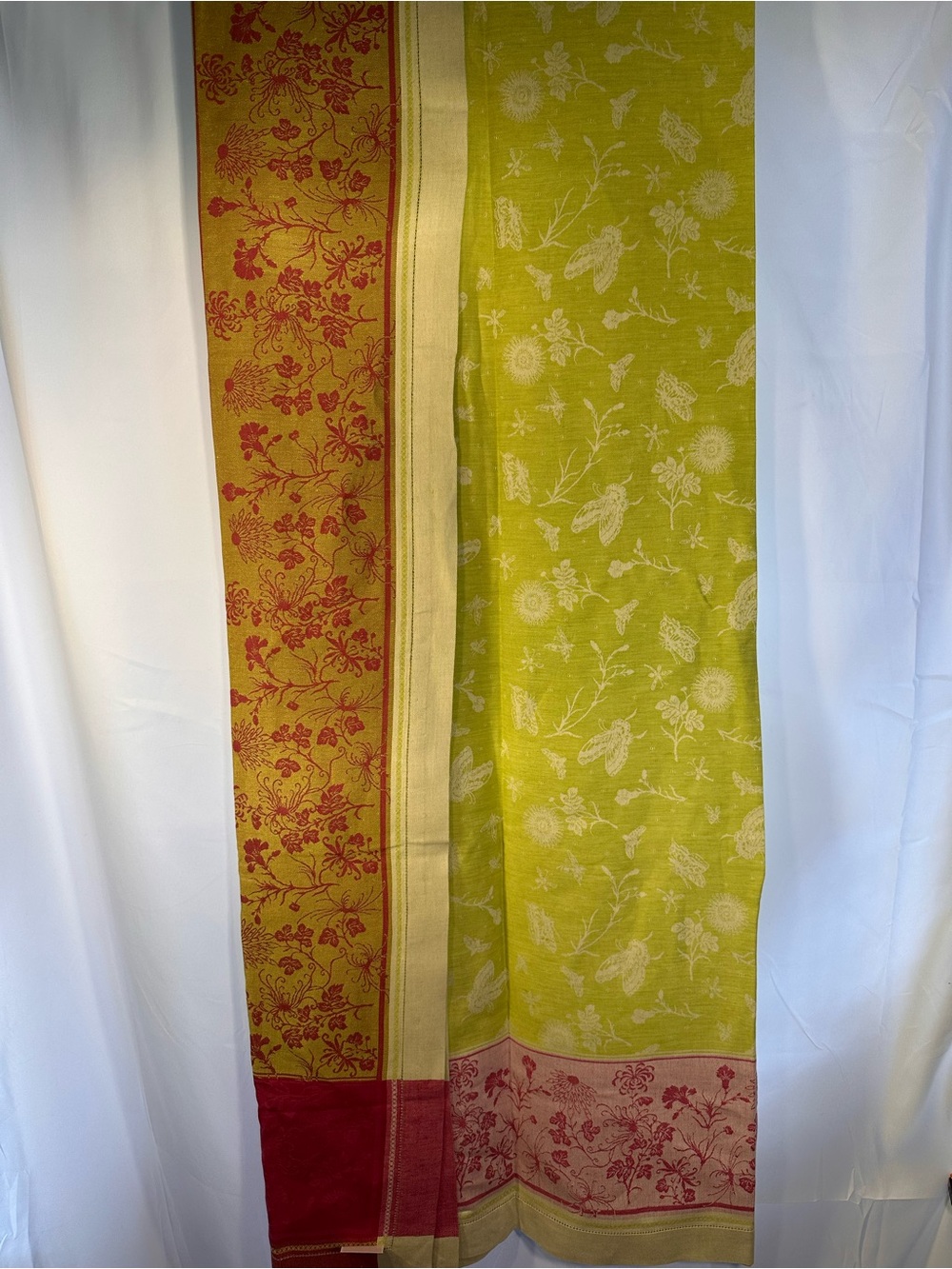 Williams Sonoma Pink Cotton/linen TableCloth 70x80 damask butterflies & flowers